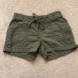 Old Navy Women's Cargo Shorts - Olive Green